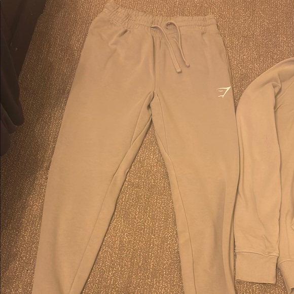 Gymshark Beige Hoodie and Joggers Set - Picture 3 of 5
